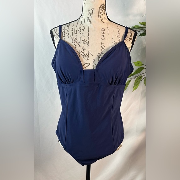 Women's One Piece Swimsuit - Navy 💙💙 - Picture 12 of 13
